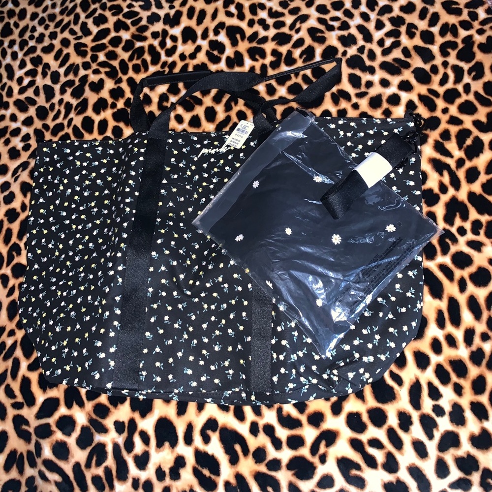 Victoria's Secret Weekender Bag / Tee Size XL NWT - Picture 6 of 8